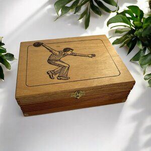 Vintage Wood House of Windsor, Palmas, Cigar Box with Bowler Etching on Lid